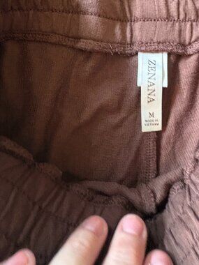Zenana Set, Top and Shorts, Size Medium